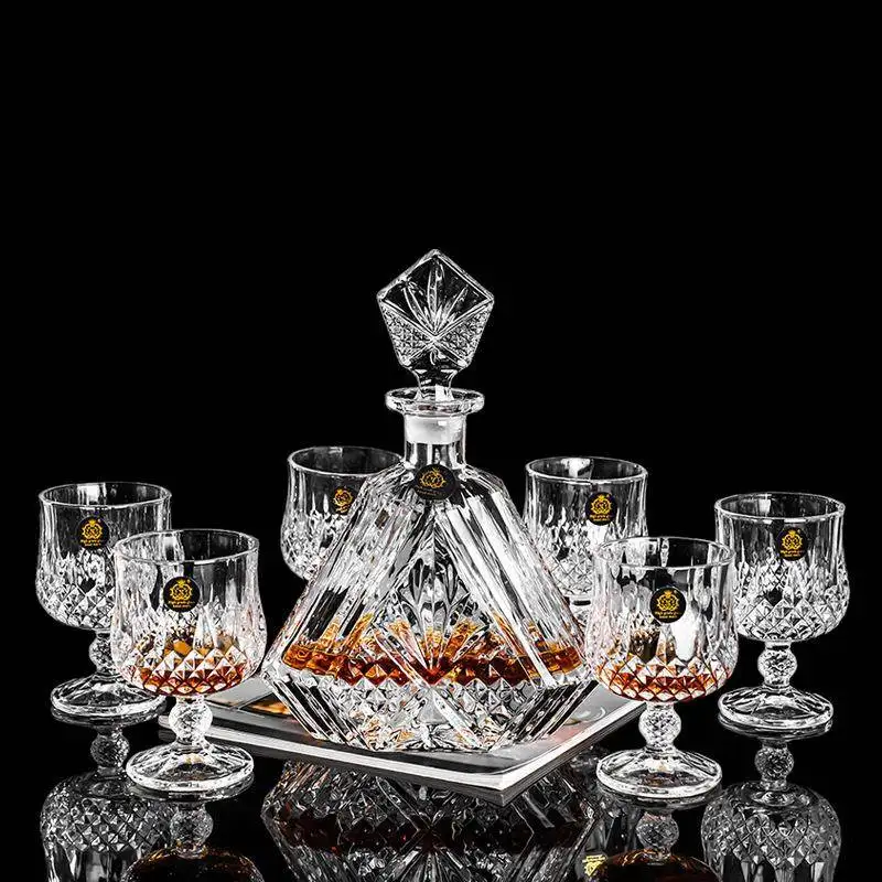 

European Style Thickened Crystal Glass High End Sealed Whiskey Cup Set for Home Use Wine Bottle Elegant Drinking Glasses