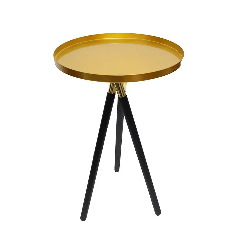 

Metal three-legged gold round coffee table Creative home living room coffee small side table Simple small apartment tea table