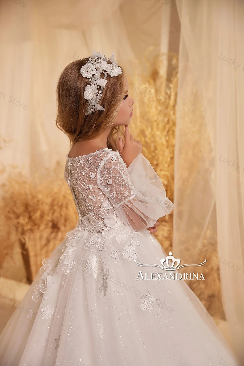 Exquisite Ivory Flower Girl Dresses Glitter Sequins Children Birthday Party Gowns Floral Appliqued Kids First Communion Dresses