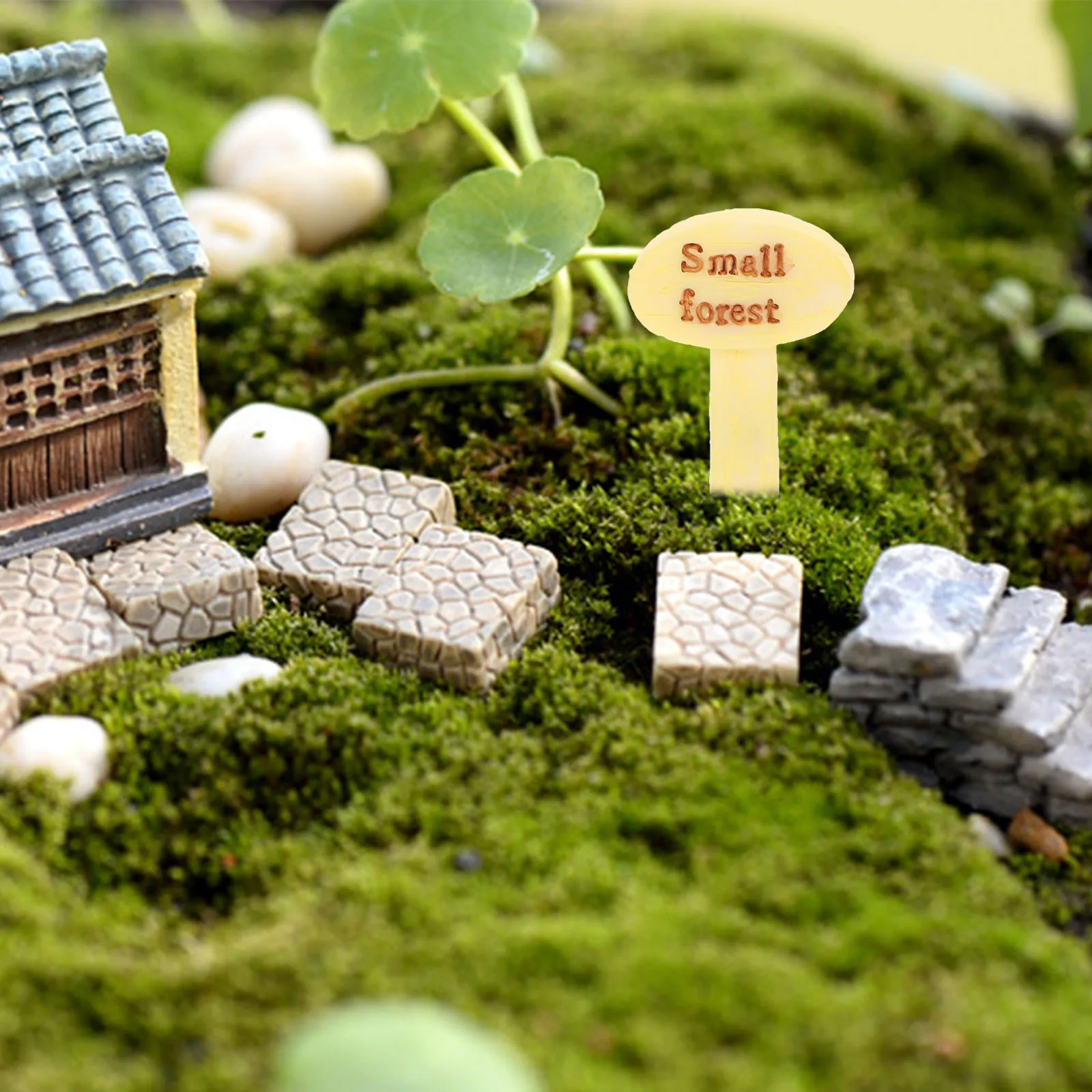 

10pcs Resin Guidepost Ornament Bonsai Decors Micro Landscape Adornment Mini Retro Scene Layout Props Pet Tank