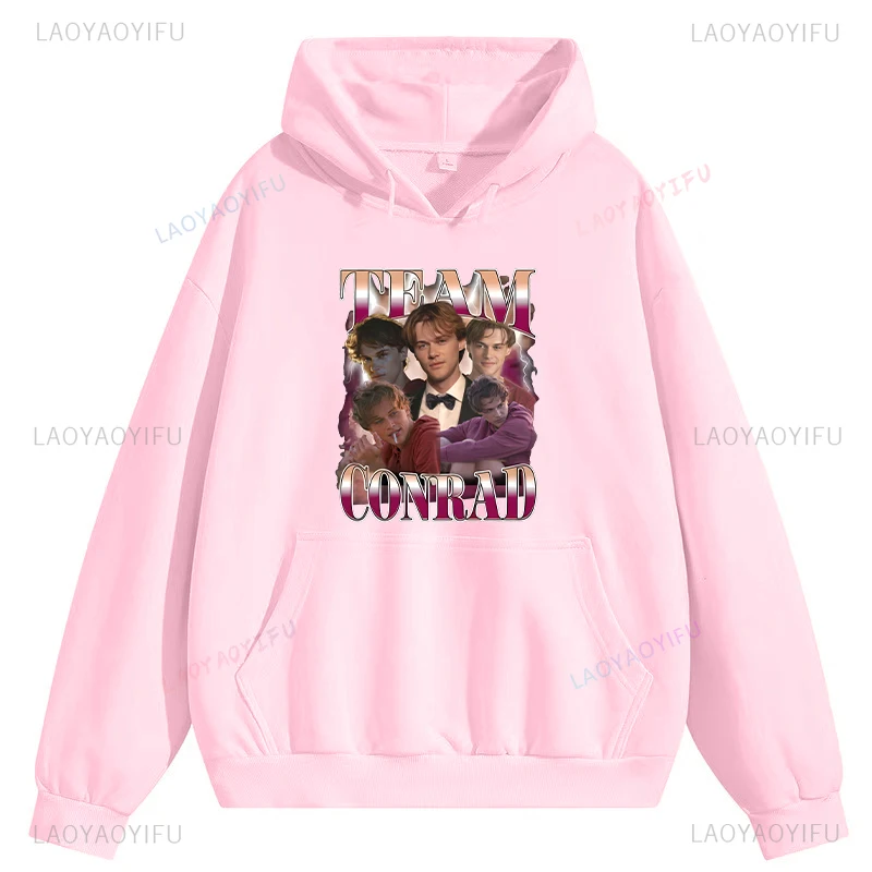 خمر كونراد فيشر هوديي الصيف تحولت جميلة الموسم 3 امرأة رجل فيلم الجرافيك البلوز أزياء عارضة طويلة الأكمام