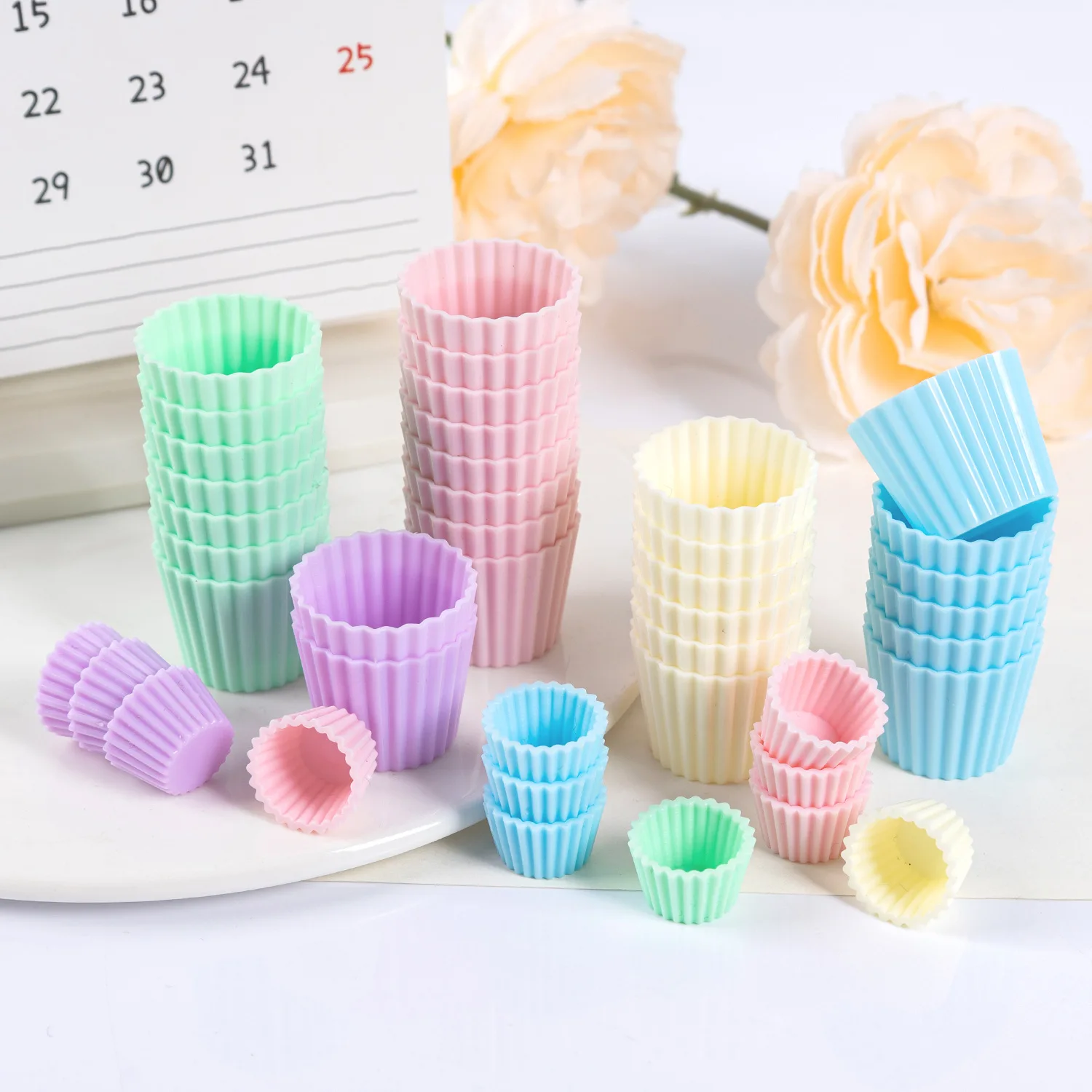 10pcs Mini Cake Cup Dessert Cup Holder DIY Cream Glue Clay Container Dollhouse Miniature Food Sweet Cup Props Doll Accessories