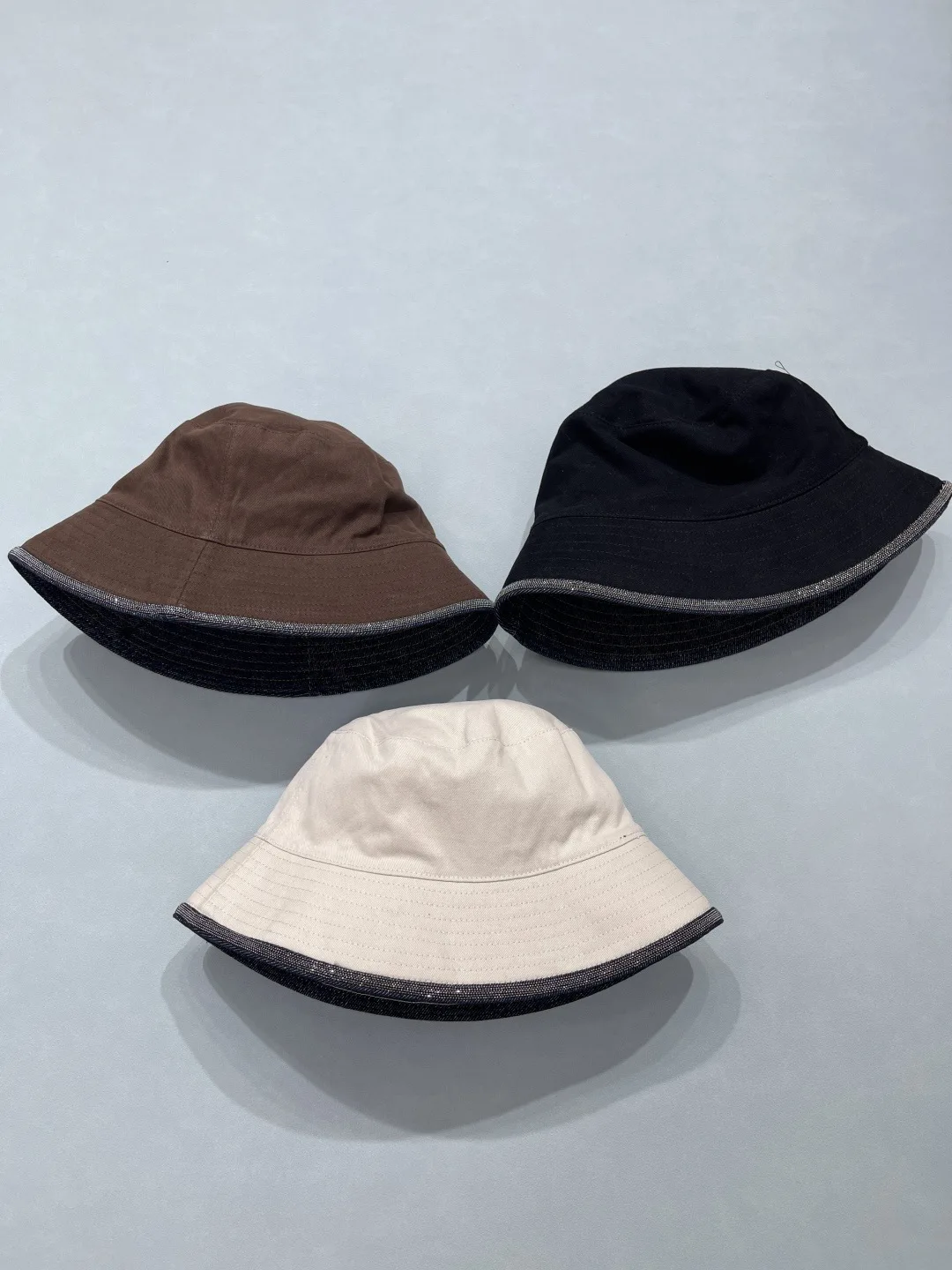 

Двусторонняя универсальная женская модная панама из денима с бисерной цепочкой и вышивкой в стиле BC Heavy Industry