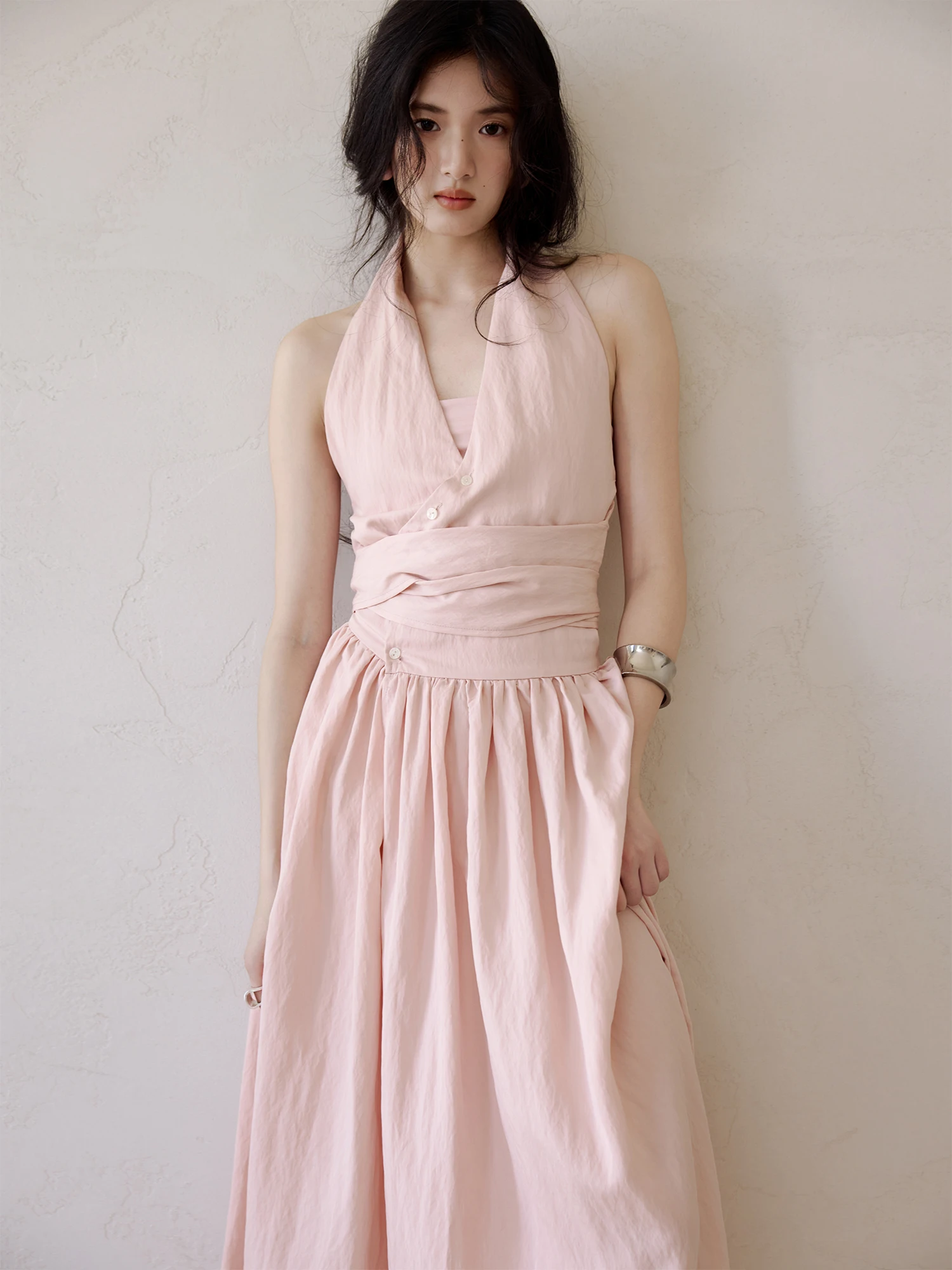 

2025 Women's Clothing Elegant halterneck sleeveless dress Spring Summer New 0706