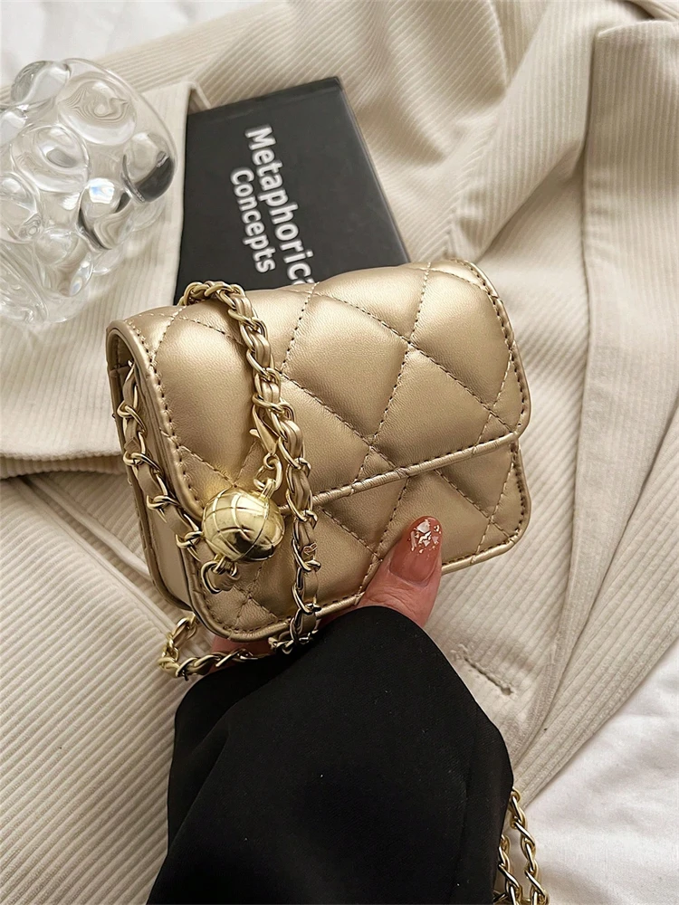 Spring and summer fashion, gold ball chain strap, can be paired with single shoulder, slant shoulder, mini lipstick bag