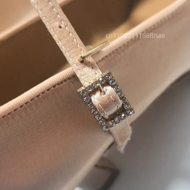 Professionelle moderne Tanzschuhe für Damen aus Leder, Tanzschuhe mit Wildledersohle und hohem Absatz für den Ballsaal, für Indoor-Training und Auftritte. – Detail 5