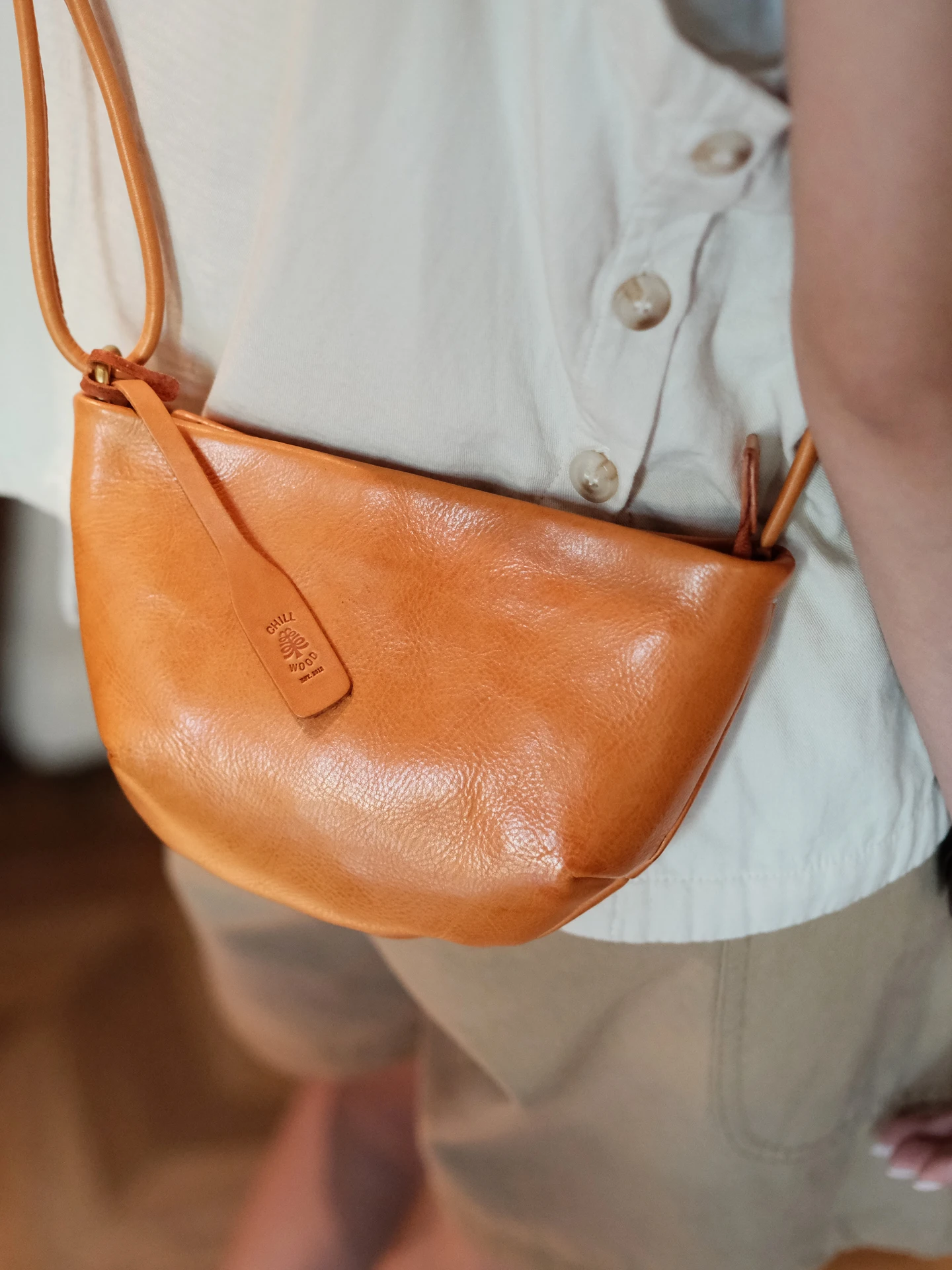 

Outdoor daily light designer handmade genuine leather women's small shoulder bag simple vegetable tanned cowhide crossbody bag