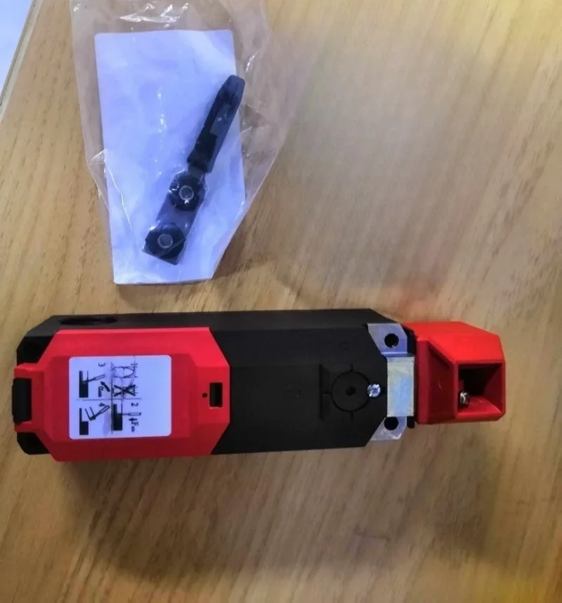 New Safety Interlock Switch SLK-F-UC-55-R1-A0-L0-0 601.8119.045, Industrial Door Safety Position Control Switch for Machinery