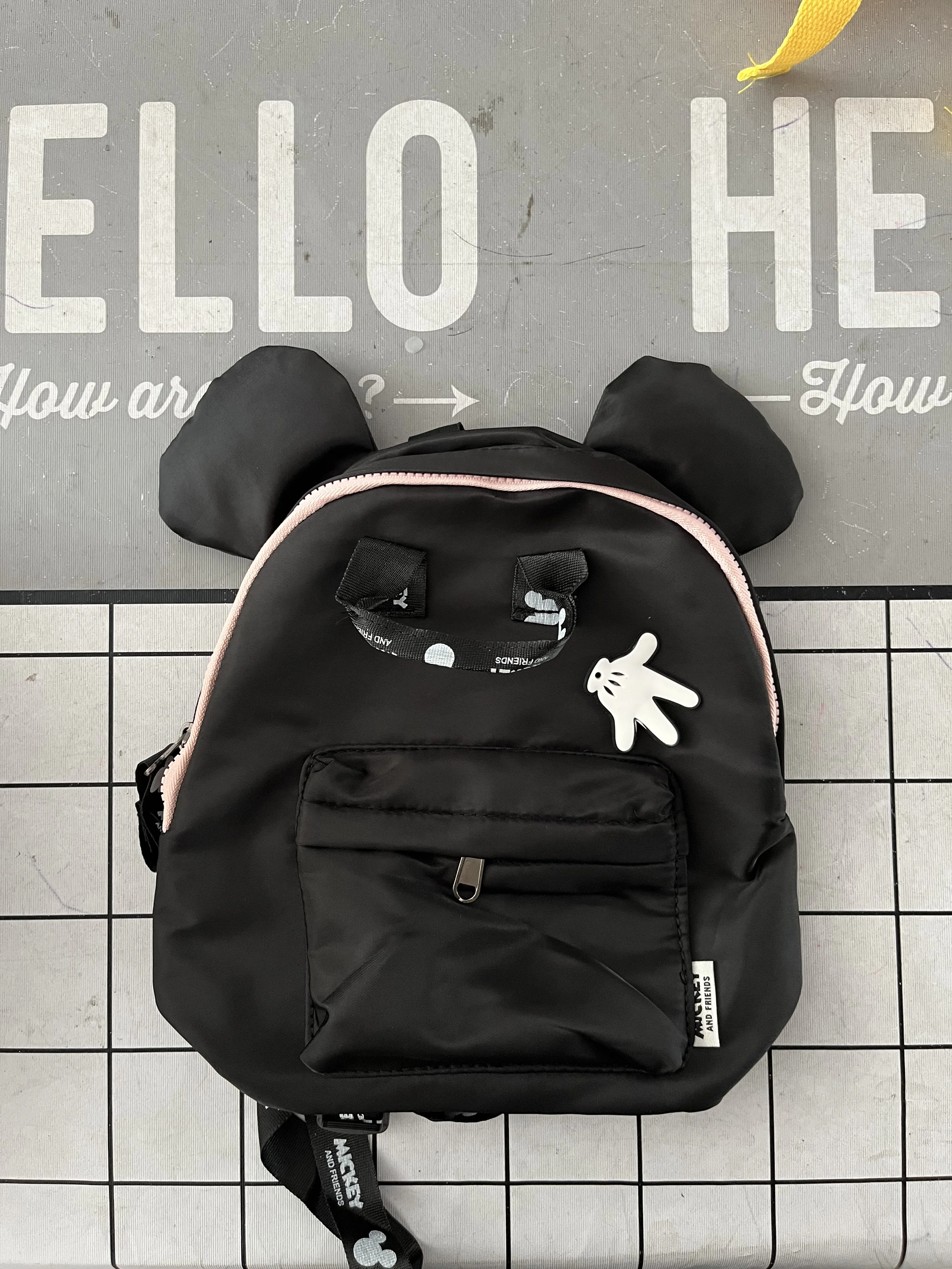 New Style Children\'s Bag Girls Boys Disney Brand Mickey Mouse Backpack Black Nylon Zipper Two Shoulders WaterProof Schoolbag