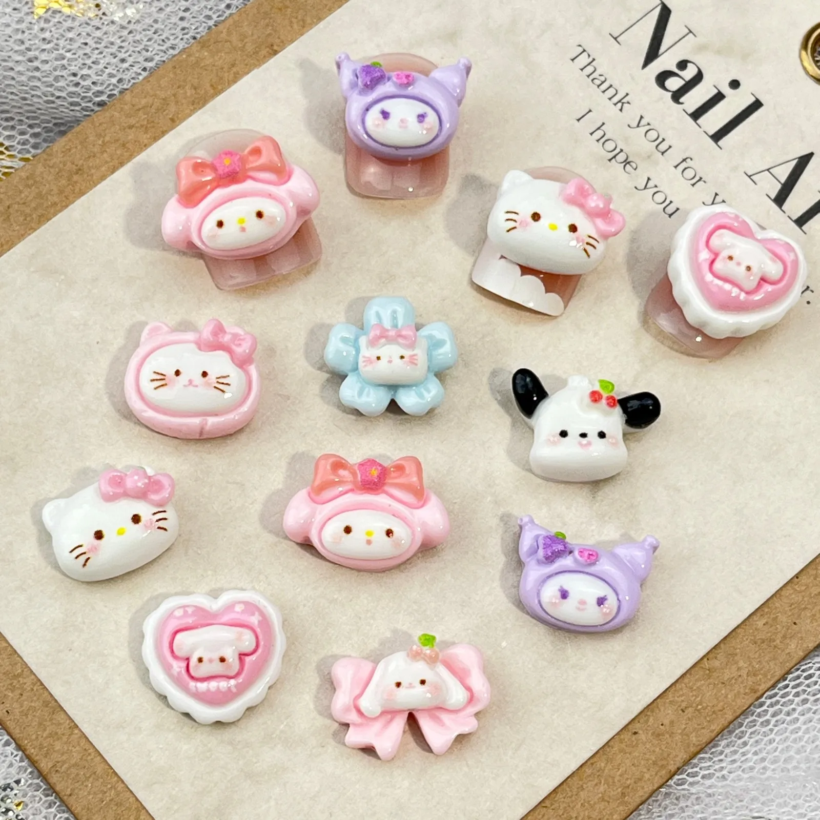 50 Stück/Packung 3D-Cartoon-Nagelanhänger – süße Kuromi und Hello Kitty-Nageldekoration aus Kunstharz, DIY-Nagelkunst-Zubehör für Kawaii-Maniküre