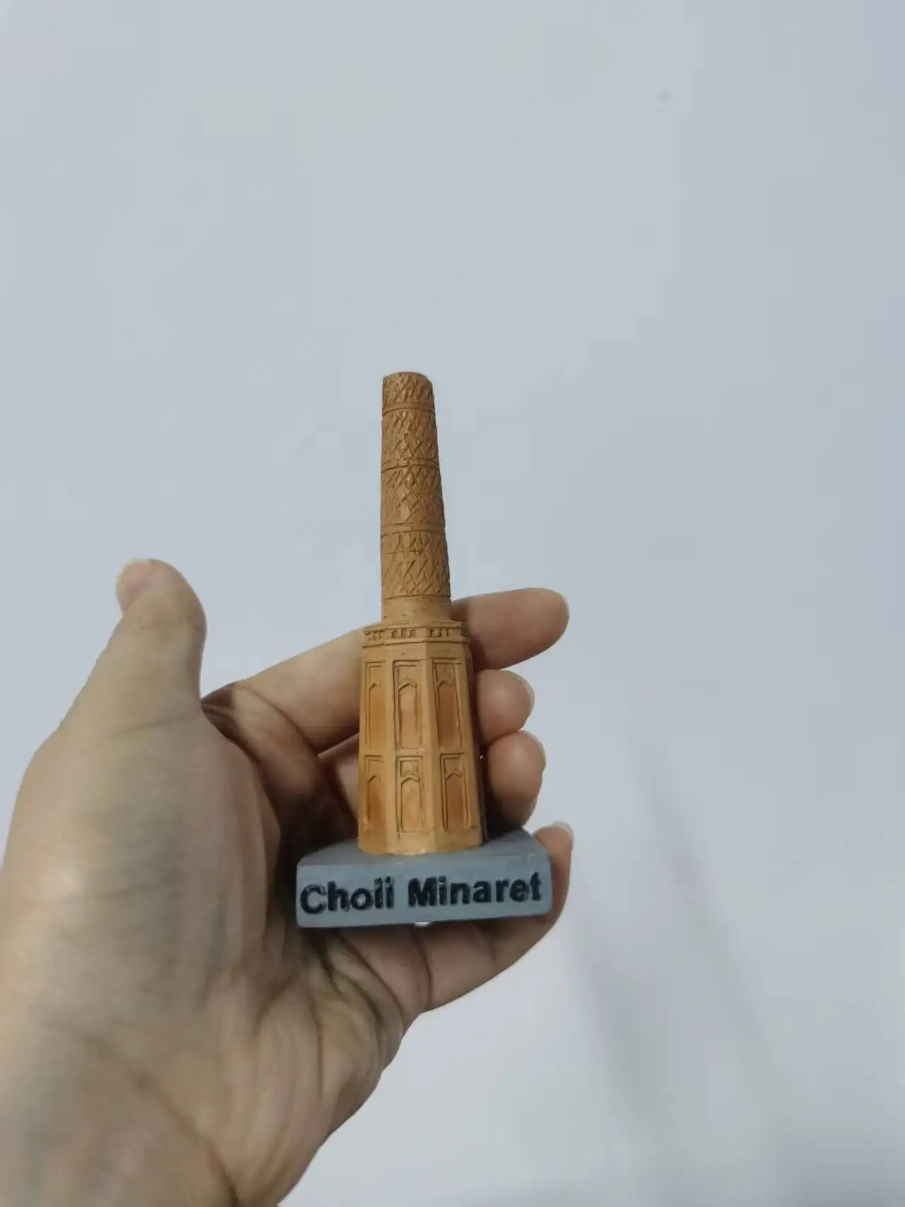 

Resin figure mental psychological sand table game box court therapy building choii minaret