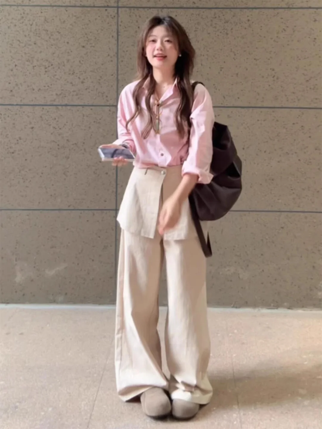 

Уникальная розовая женская блузка весна 2026: новая модель с эффектом омоложения, длинный рукав, корейский свободный крой, повседневный топ с воротником для подростков