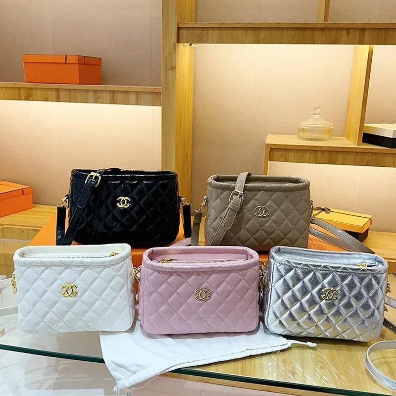 

2025 New Women's Fashion Diamond Chain Shoulder Bag - Small Square Messenger Bag with Top - Notch Material, Stylish & Practical