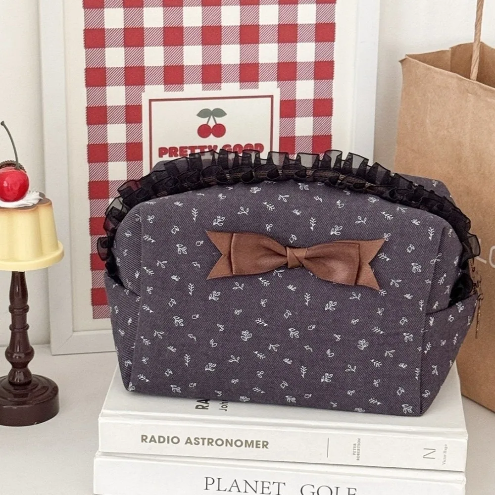Vintage Large Capacity Lace Trim Makeup Bag Plaid Bear Toiletry Organizer Purse Checkered Polyester Pencil Case Women