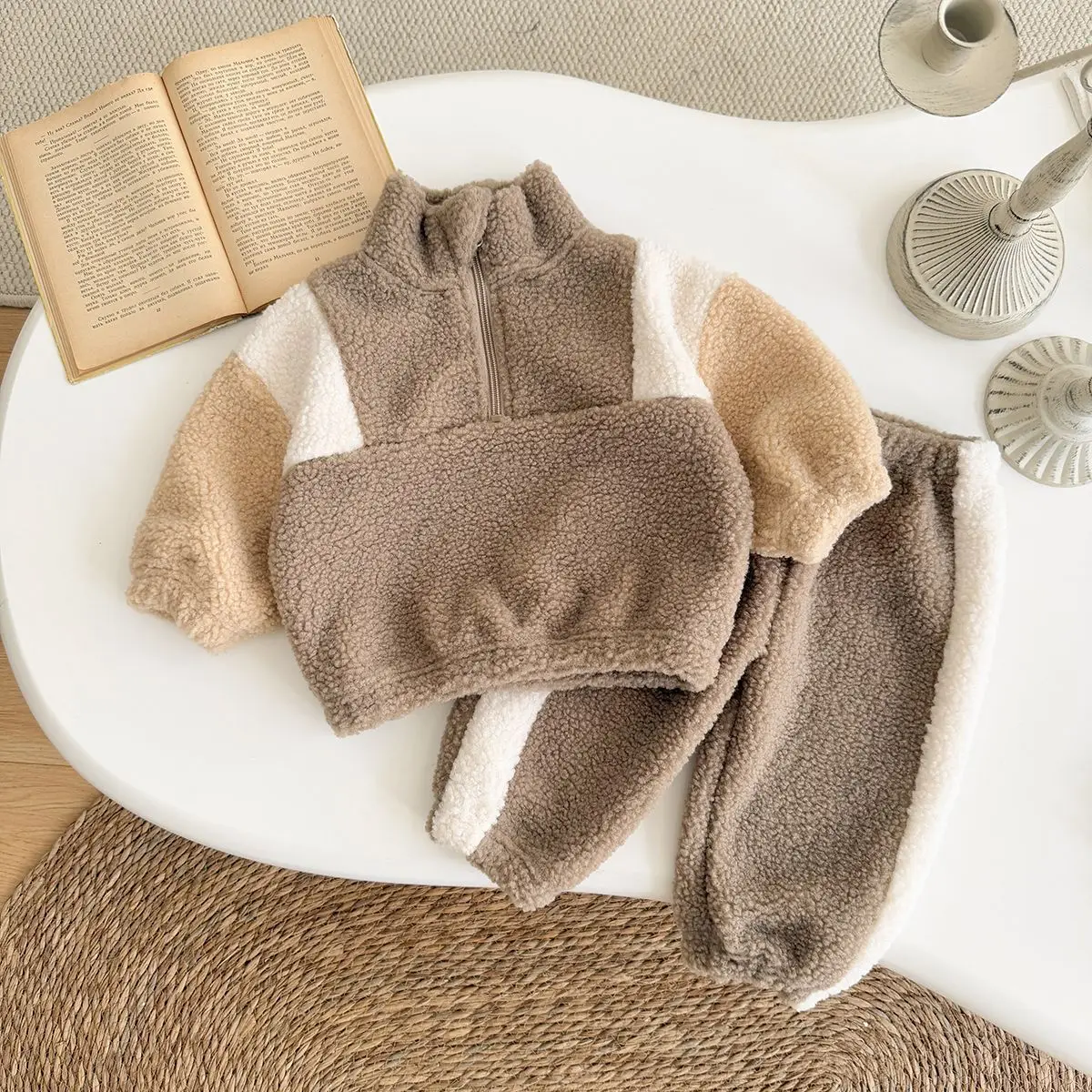 

Осенне-зимний новый детский плюшевый и толстый плюшевый комплект, модные теплые спортивные штаны с капюшоном для мальчиков и девочек, комплект из двух предметов