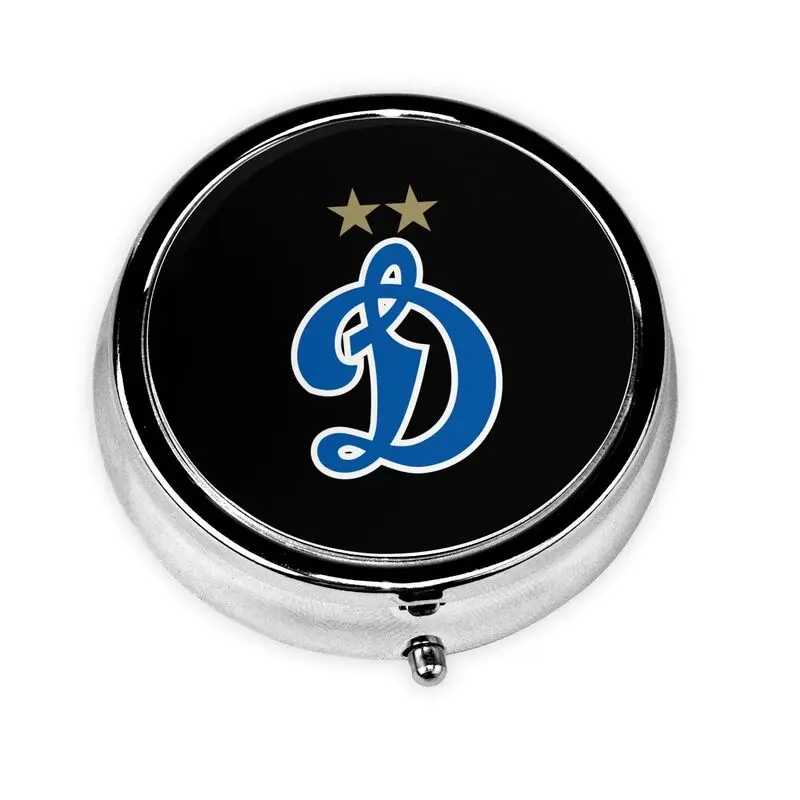 

Портативная дорожная аптечка FC Dynamo Moscow с 3 отделениями для лекарств и витаминов, помещается в сумочке и кармане