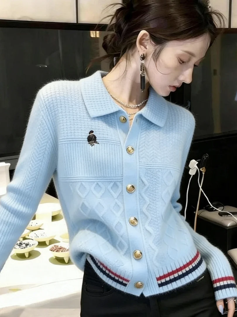 

Faionable Light Blue Long Sve Ne Button Design Sweater for Women Soft Casual Sle Spring New Arrival