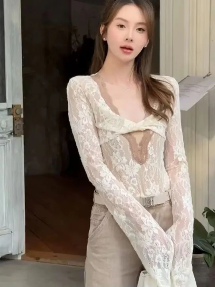 Y2k Retro Lace Splicing Contrast Color Bodysuit Women Unique Design Twist Knot Tight T-shirt Top Sexy Club Streetwear