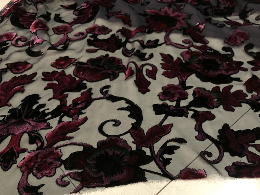 High Quality Real Silk Gold Velvet Fashion Fabric Black Bottom Gorgeous Flowers Hollow out Designer Cheongsam Qipao Cloth