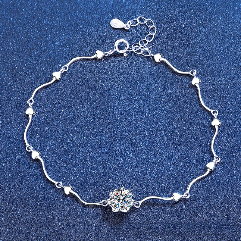 

Mozambique Platinum PT950 18K Gold Women's Bracelet in D Color, 1 Carat Heart-shaped Snowflake, Simple and Luxurious Bracelet
