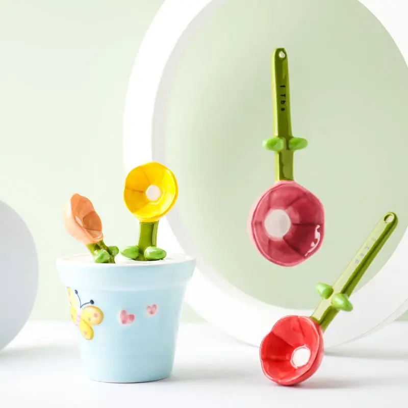 

4pcs Cute Butterfly Spoon Baking Scale Petal Measuring Spoon Creative Home Kitchen Ceramic Salt Sugar Coffee Spoon With Base