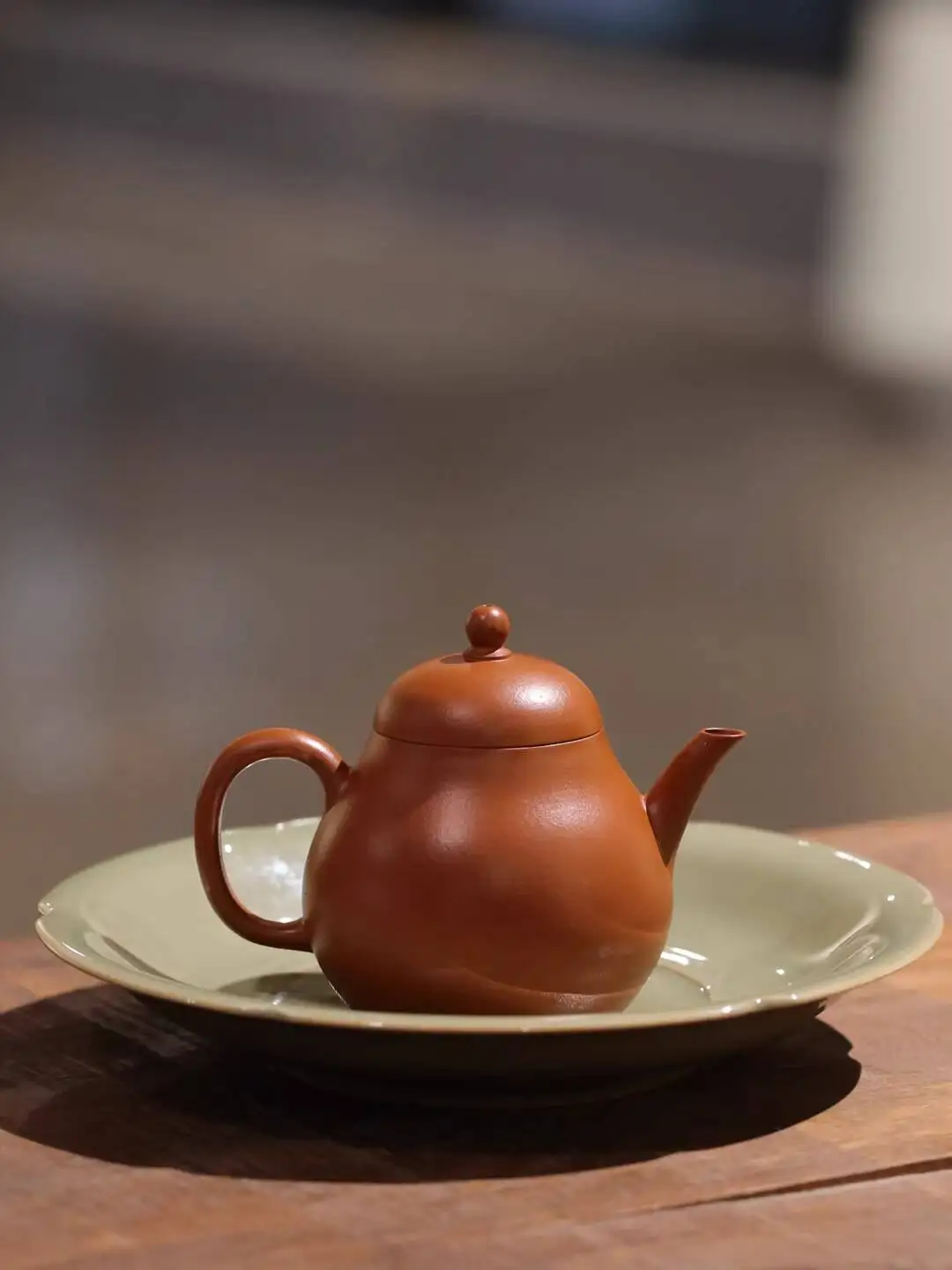 

Исинский фиолетовый относится к глиневой текстуре, руда высокой грушевидной формы, Чжаочжуан, необработанная глина, 128 куб.см, чайный сервиз небольшой емкости