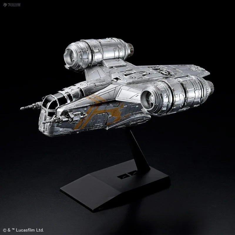 Oryginalny model pojazdu BANDAI Star Wars Series Razor Crest i Silver Coated Ver, kolekcjonerski model zabawki do składania.