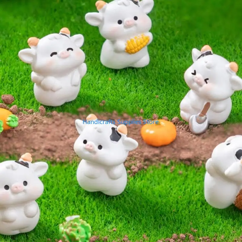 R1WA Cartoon Cow Figure Mini Miniatures Animal Garden Terrarium Resin Decorations