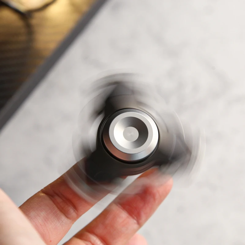 Toupin à armure ouverte lumineuse, Fidget Spinner, tdah, anxiété, jouets anti-Stress, bureau, cadeau pour enfants et adultes