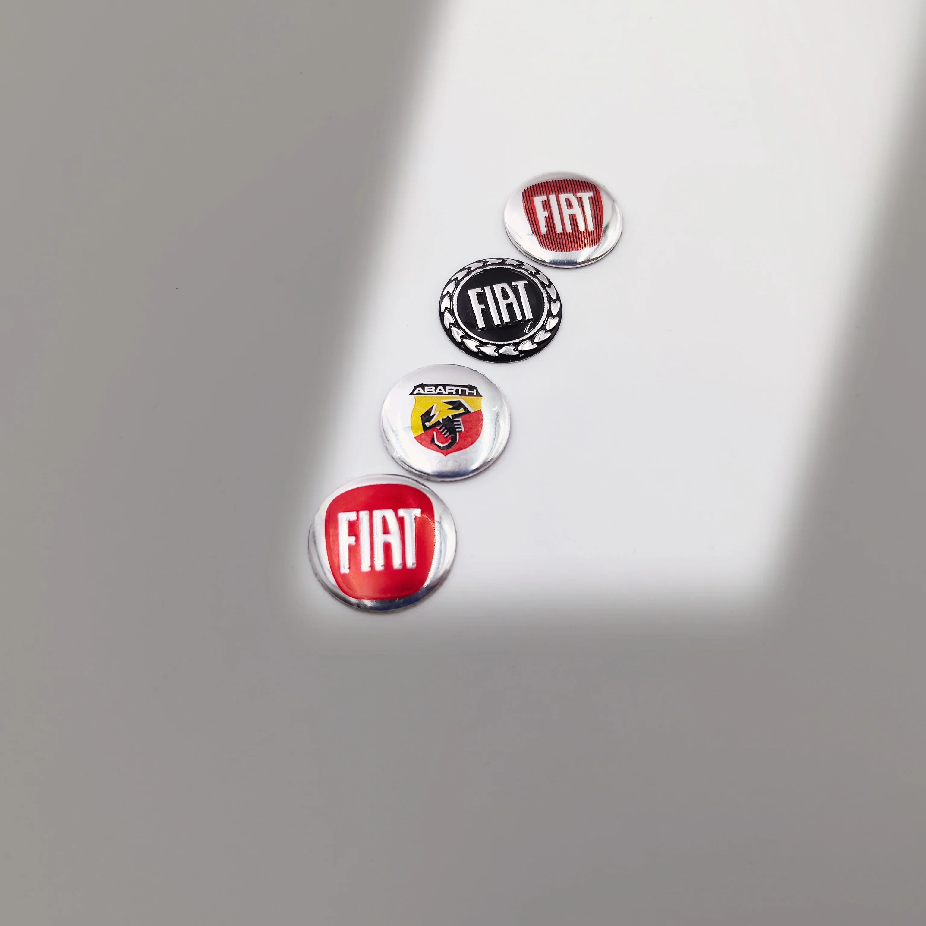 10PCS fiat Abarth Car Key Emblem Stickers Key label Auto Control Key Logo Key sticker 14mm 15mm 1.4cm 1.5cm