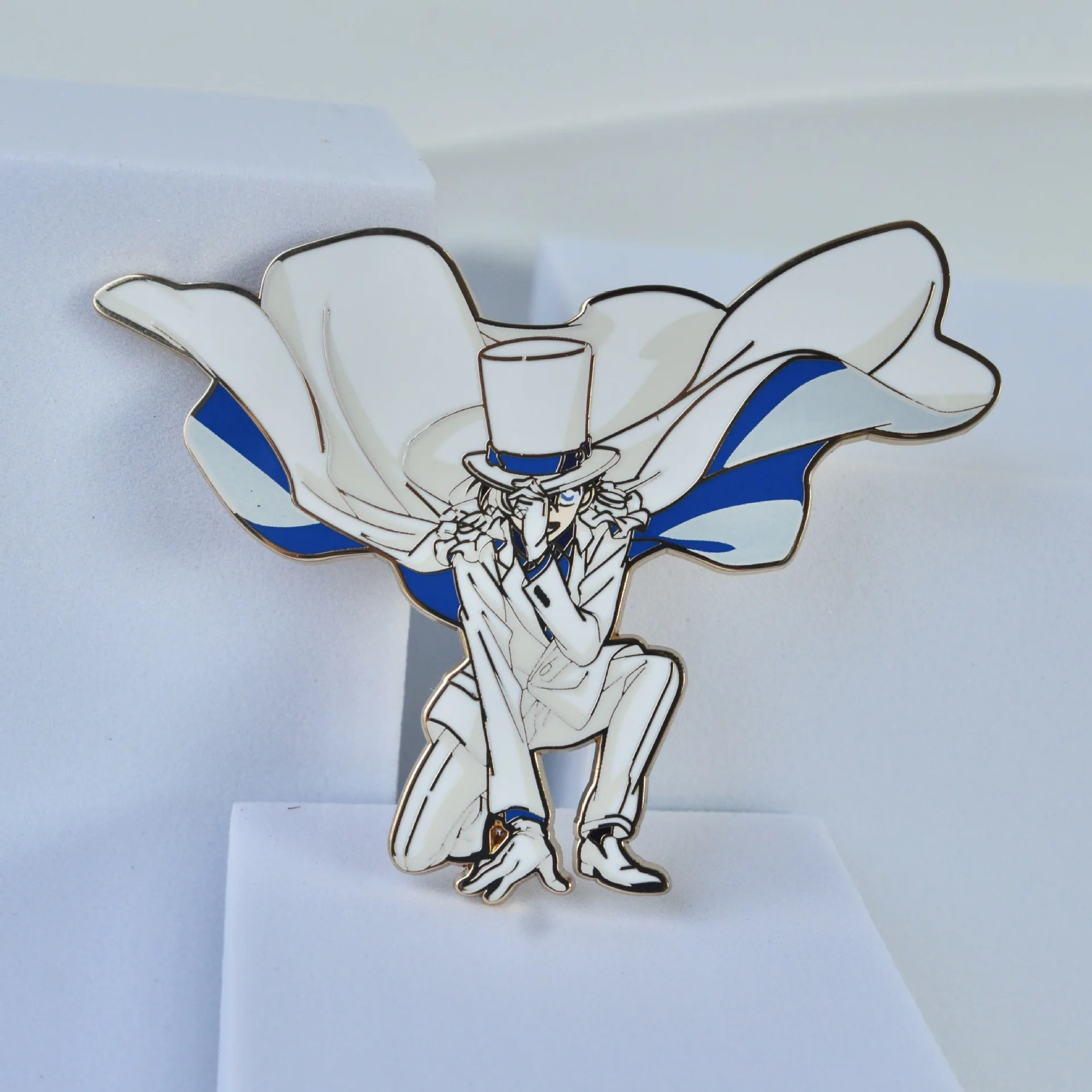 Anime Detective Conan Case Closed Kid the Phantom Thief cloak mantle Cosplay Costume Props Metal Badge Pin Alloy Brooch Gift