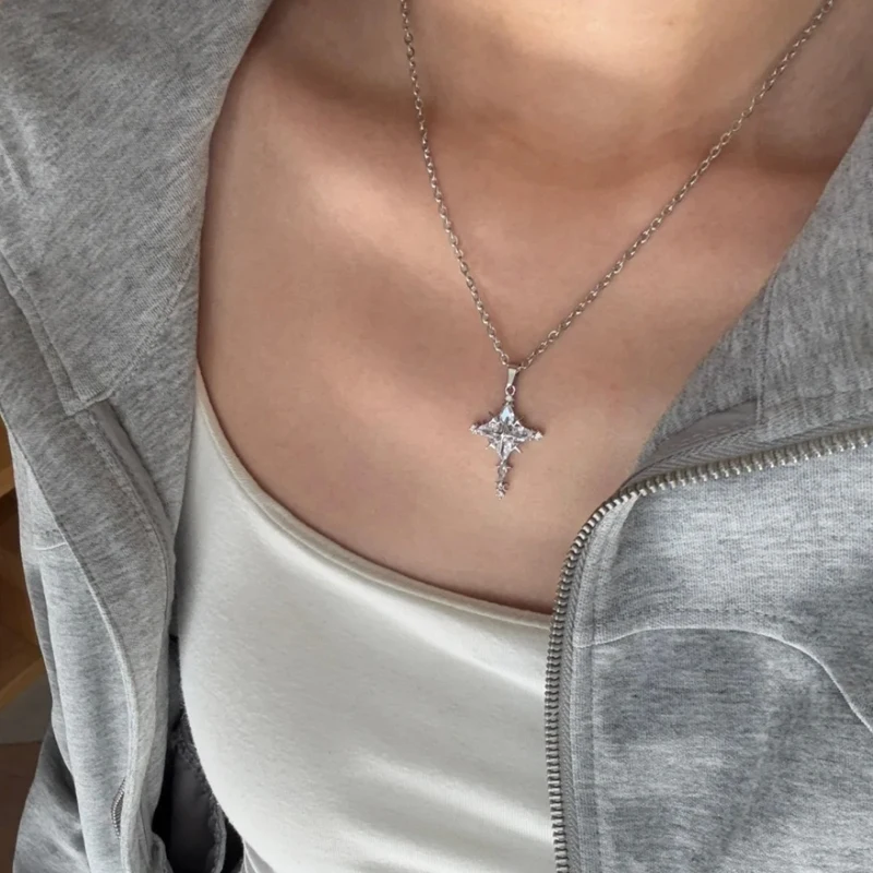 Cool Translucent Icy Snowflake Cross Zircon Necklace Edgy-Cute Korean Unique Four-Pointed Star Titanium Steel Clavicle Chain Wom