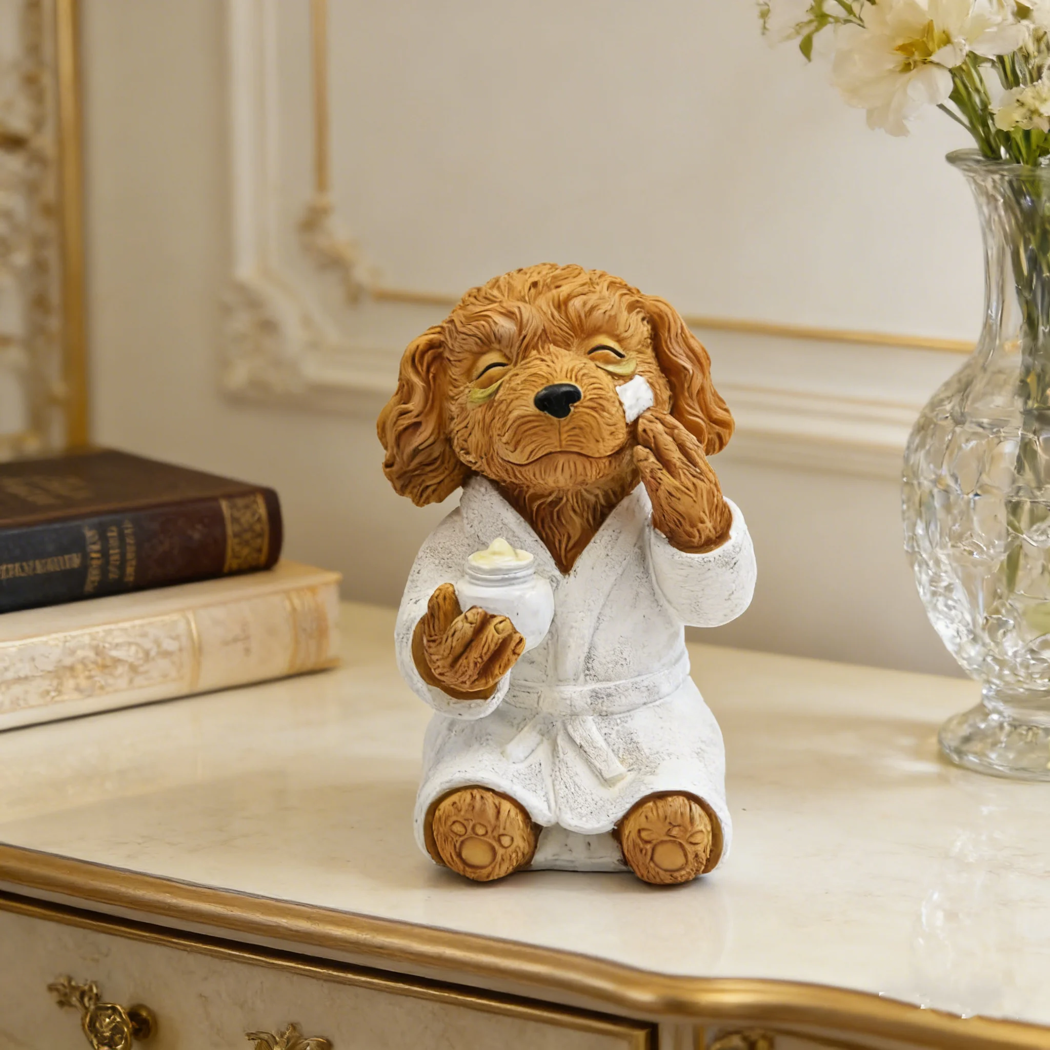 1 Piece of Cute Poodle Skincare Styling Ornament, Bathrobe Dog Resin Decoration, Quirky Dog Figurine Applying Facial Mask, Fun Bathroom Spa Dog Statue, Suitable for Bathroom Shelves, Exclusive Gift for Pet Lovers