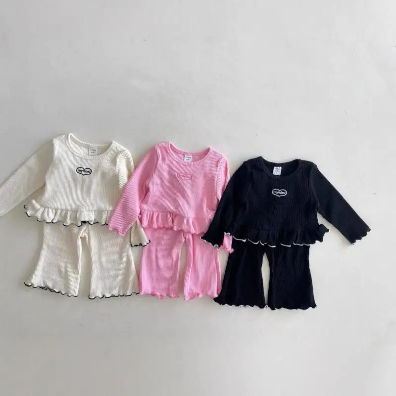 

2025 Autumn New Girls Long Sleeve Clothes Set Cute Baby Girl Sweet Lace Tops + Flared Trousers 2pcs Suit Fashion Kids Outfits