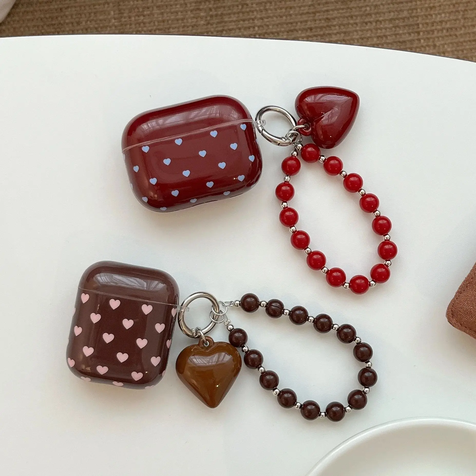 Retro Chic Full Screen Loving Heart Pattern Brown Wine Red Protective Earphone Case Suitable for AirPods 5 2 3 4 Pro Pro2 Pro3
