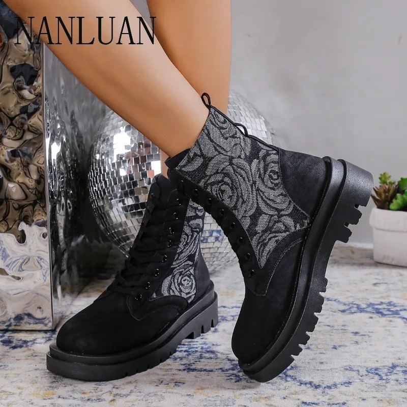 

2024 Boutique Winter High-end Women's Boots, Comfortable Mid-calf Women's Shoes, Fashionable 36-43 Large Size Fashion Boots