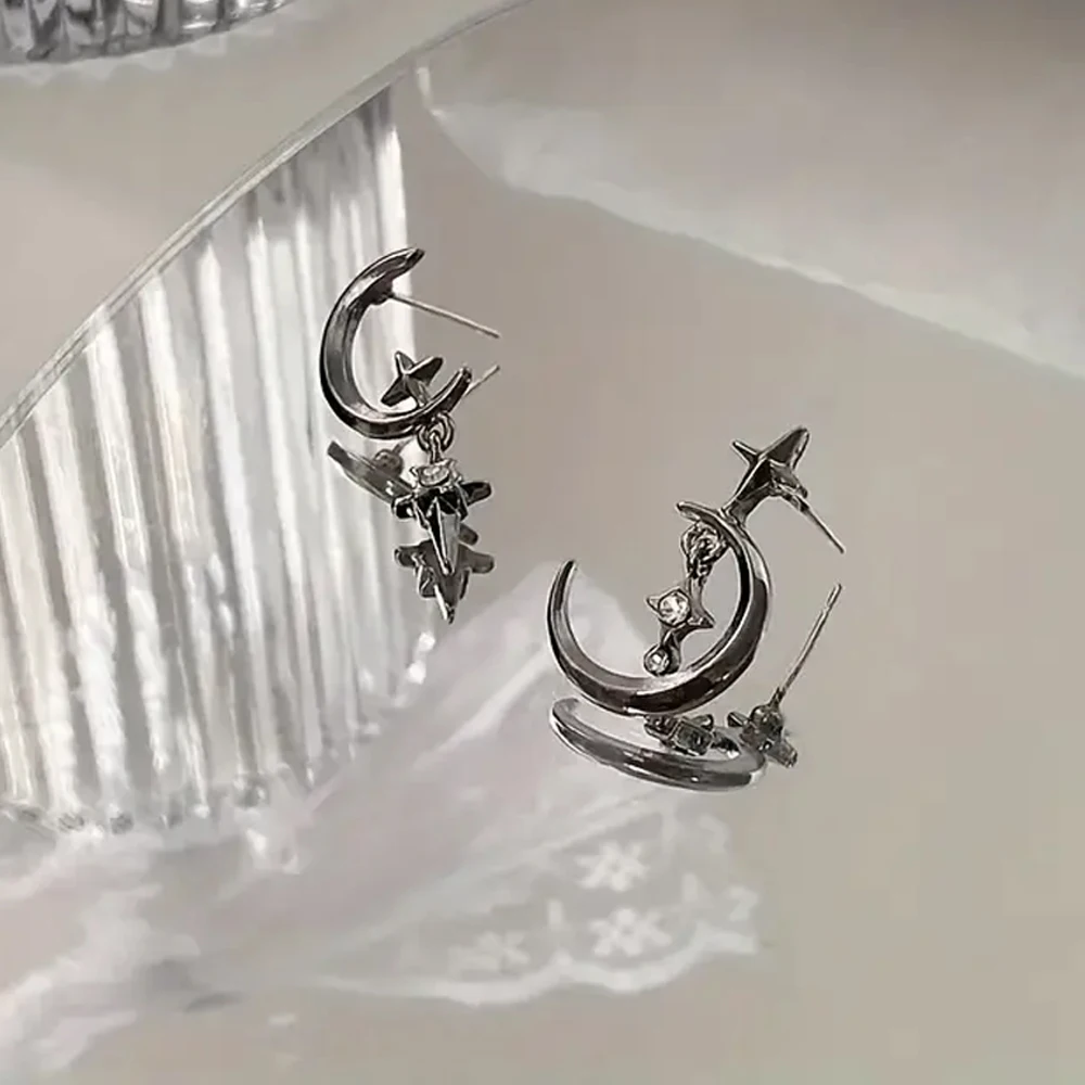 أقراط على شكل نجمة وقمر مخصصة، قمر أسود اللون مع عناصر نجمة، زخرفة حجر الراين، تصميم غير متماثل، مليء بالأناقة #5