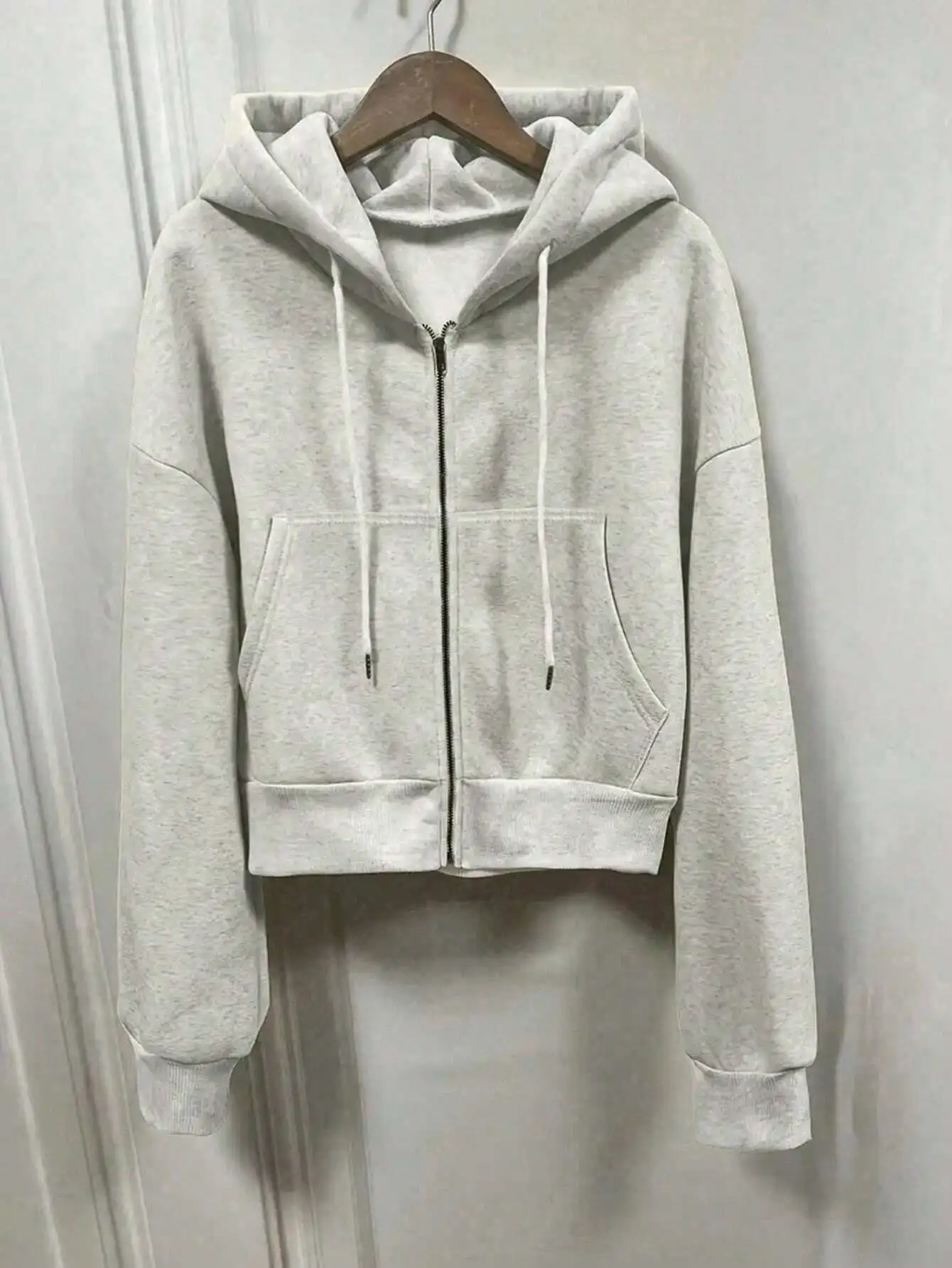 เสื้อฮู้ดผ้าฟลีซขนาดใหญ่สำหรับผู้หญิงพร้อมเชือกผูก แขนยาว สำหรับฤดูใบไม้ร่วง ชุดลำลอง และชุดกลับไปโรงเรียน