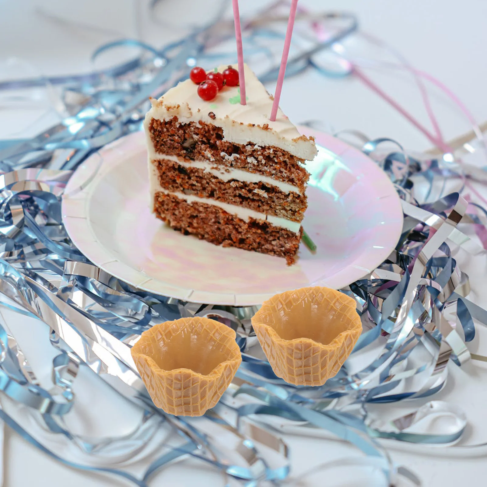 

4pcs Artificial Cupcake Liner Models Realistic Faux Decorative Reliable Cake Liners Plastic Material Desk Cabinet Photography