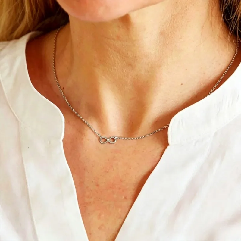 Stylish Twisted Design Ladies' Necklace. Skin-friendly & Colorfast, Exquisite Jewelry Fit for All Occasions All Year Round.