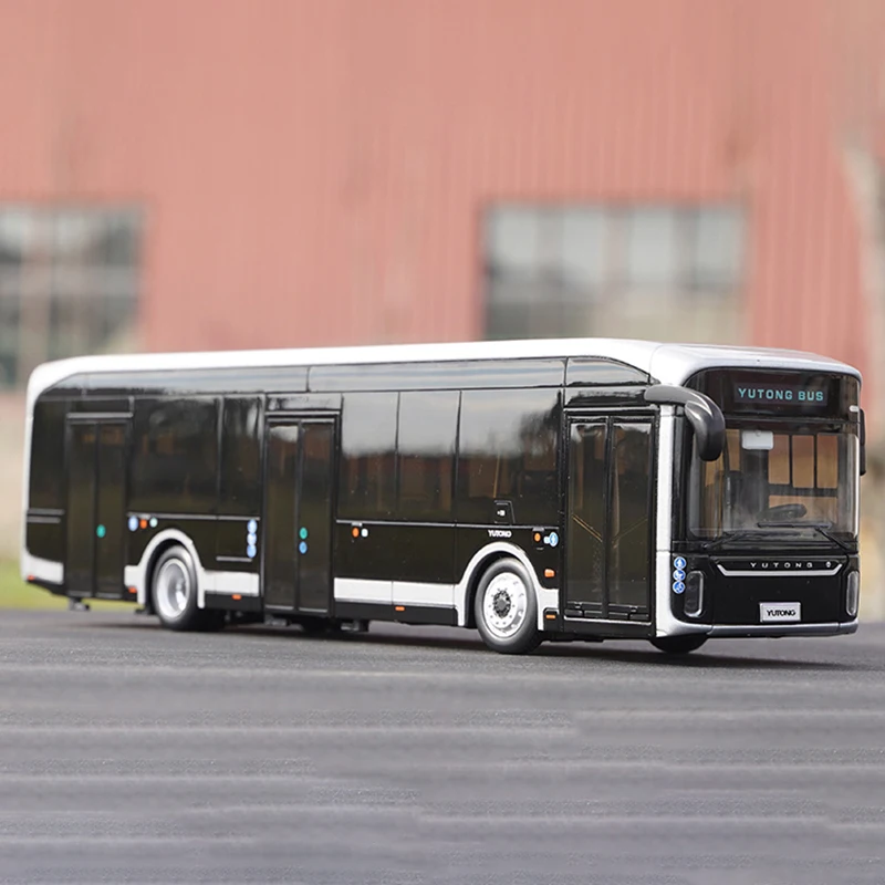 

1:42 Scale Diecast Alloy Yutong Bus U12 Overseas Edition Toys Cars Model Classics Nostalgia Adult Souvenir Gifts Static Display