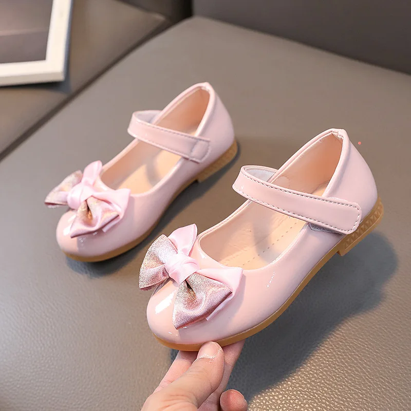 

Kids Girls Glitter Bow Mary Jane Flats Velcro Strap Anti Slip Soft Patent Leather Kids Casual Wedding Princess Dress Shoes