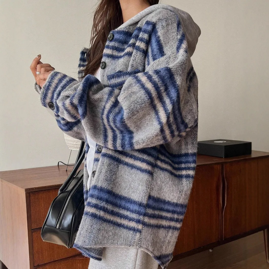 

SuperAen Women's Plaid Casual Color-blocked Hooded Thickened Shirts Korean Styles Autumn and Winter 2026 New Fashion Loose Coats