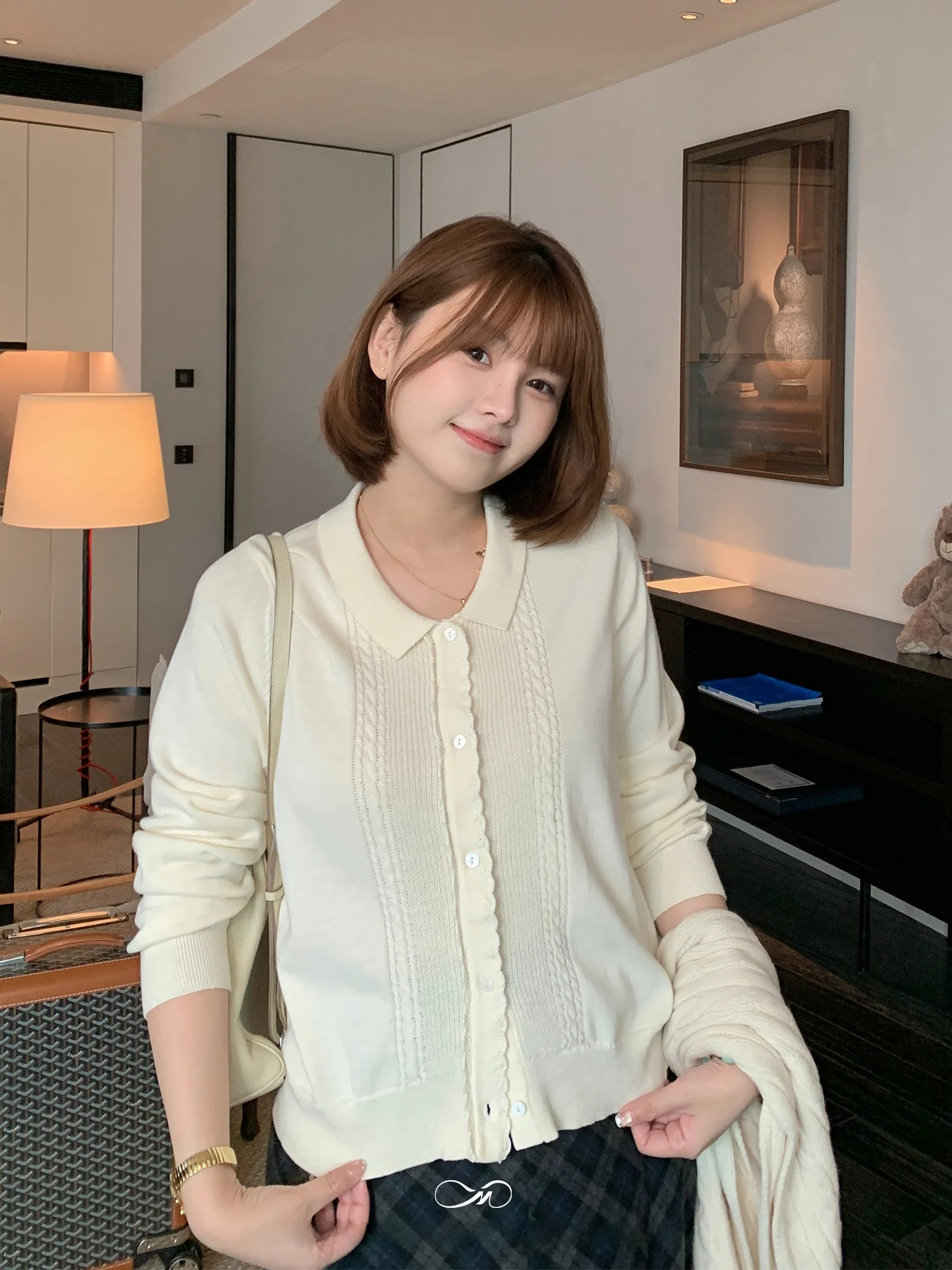 

Вязаное пальто ручной работы большого размера для женщин: модное, повседневное, с длинными рукавами, отложным воротником, на пуговицах, зимнее, до плеч