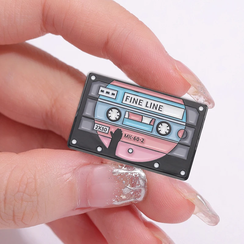 90\'s Hits Song Tape Metal Enamel Brooch Hipster Singer Classic Recorder Badge Retro Trendy Costume Backpack Lapel Jewelry Gift