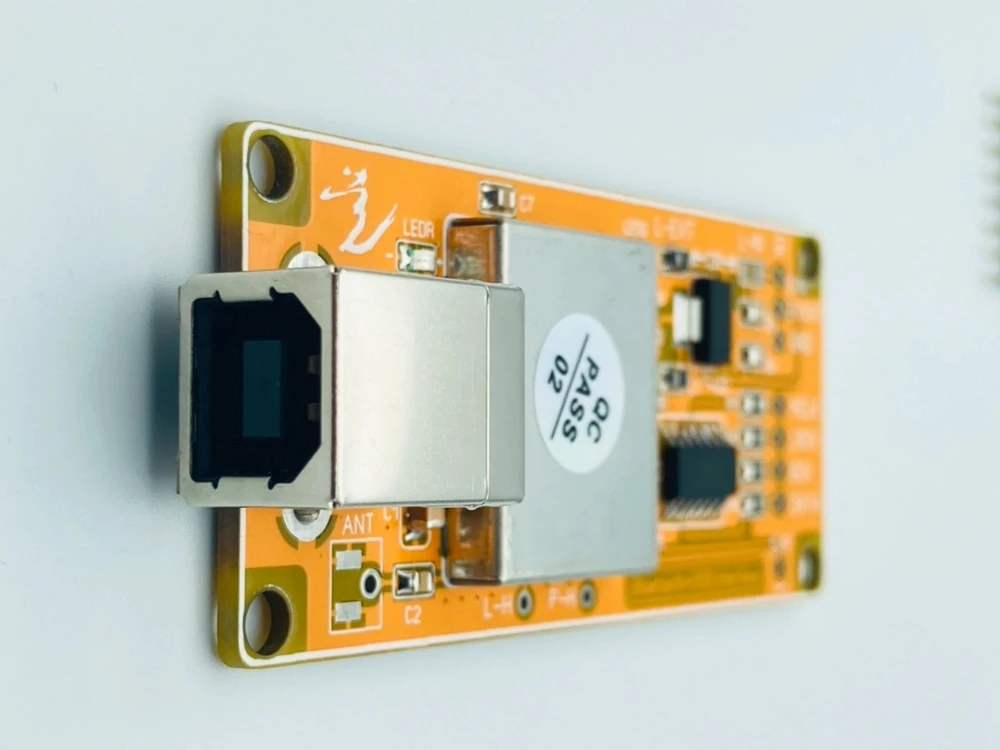 

QCC5125 Bluetooth USB-карта, совместимый с цифровым интерфейсом выхода IIS