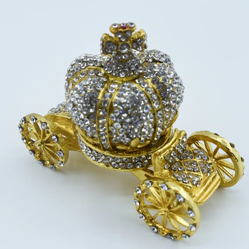 Cross border metal craft gifts, diamond inlaid jewelry boxes, home creative ornaments, European style