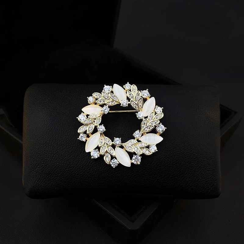 Japanese Style Round Flower Wreath Brooch for Women Suit Clothes Anti-Slip Fixer No-Sew Fashion Accessory Cute Ornament 3806