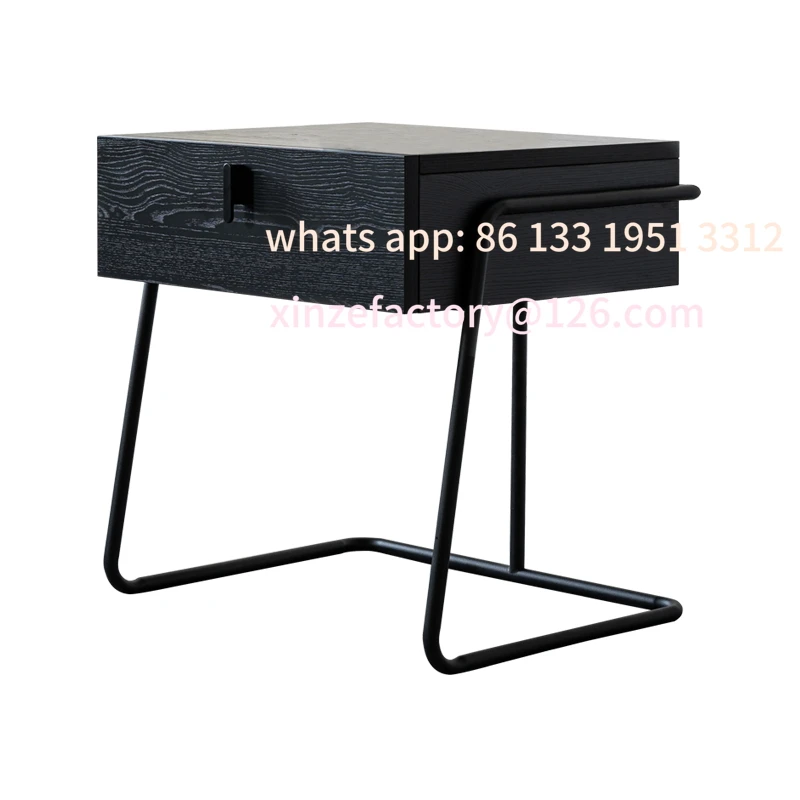 

Customizable Italian minimalist bedside table designer wrought iron bedside locker modern minimalist bedroom bedside table side