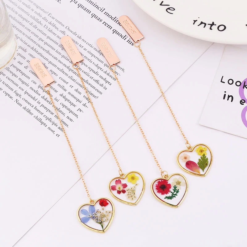 Crystal Heart Embossed Series Bookmark Small Fresh Student Bookclip Tab Alloy Bookmark Pendant Accessories New 2024